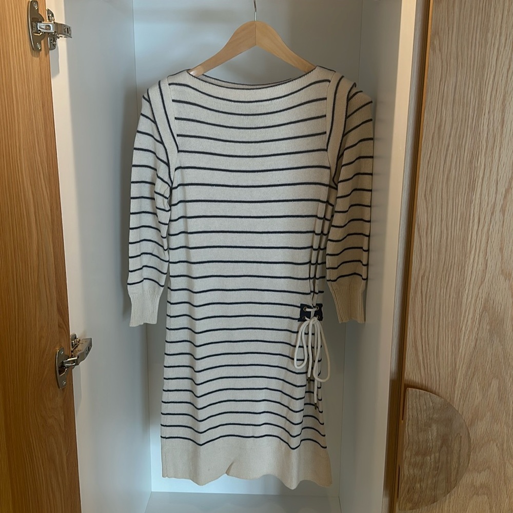 Marc by Marc Jacob’s blue striped cream, knit dress.
